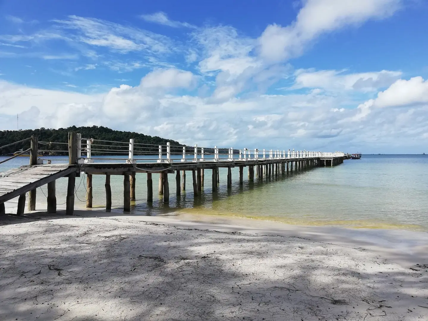 Koh Rong Samloem의 선착장